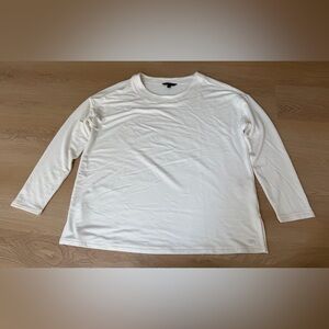 Banana Republic Round Neck Long Sleeve Beige Sweater Women’s Size XL